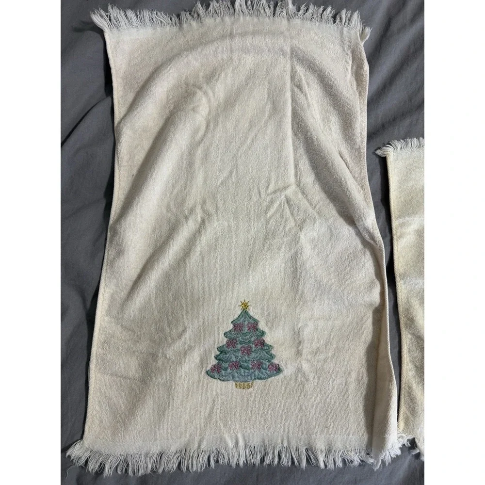 Vintage Christmas Towel Set 3 Pieces Ivory Appliqués Santa Sled Christmas Tree